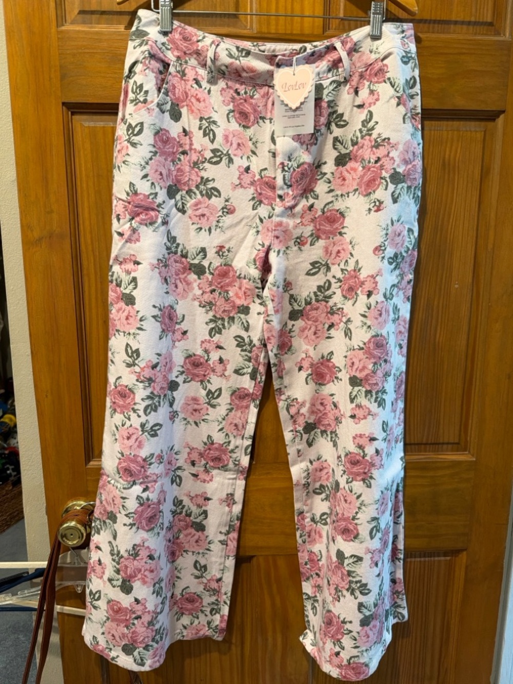 NWT! Sz xl Floral Pink Rose jeans
